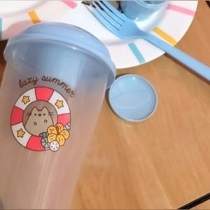 salad container from Pusheen boxes